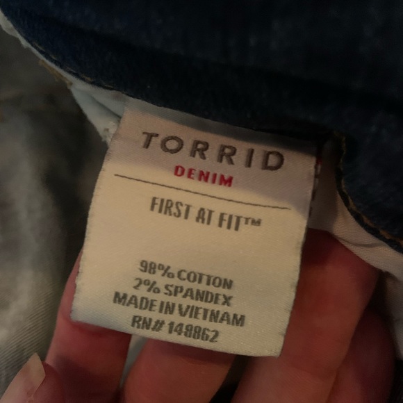 Torrid Blue Denim Distressed Women’s Overalls Size 16 - Picture 6 of 11